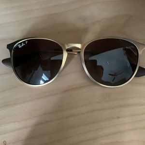 Women’s Ray-Ban Sunglass
